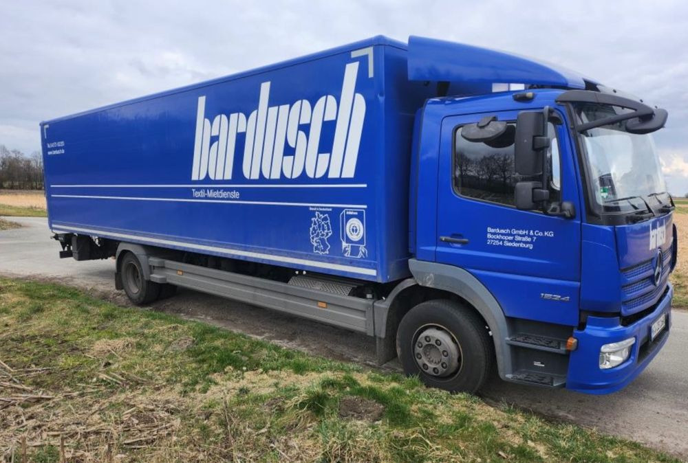 Mercedes-Benz Atego 1524 Z Niemiec TOP 2018 Przód i tył na poduszkach 15t DMC / 7.45m 18 palet TOP STAN - Kamion sa zatvorenim sandukom: slika 2 Mercedes-Benz Atego 1524 Z Niemiec TOP 2018 Przód i tył na poduszkach 15t DMC / 7.45m 18 palet TOP STAN - Kamion sa zatvorenim sandukom: slika 2