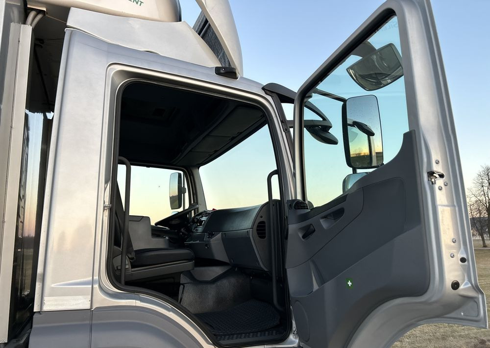 Mercedes-Benz Axor 1824 237000km !! TOP 8m 20 palet / z Niemiec / Euro 5 ! / agregat Carrier Supra 950 - Hladnjača: slika 5 Mercedes-Benz Axor 1824 237000km !! TOP 8m 20 palet / z Niemiec / Euro 5 ! / agregat Carrier Supra 950 - Hladnjača: slika 5