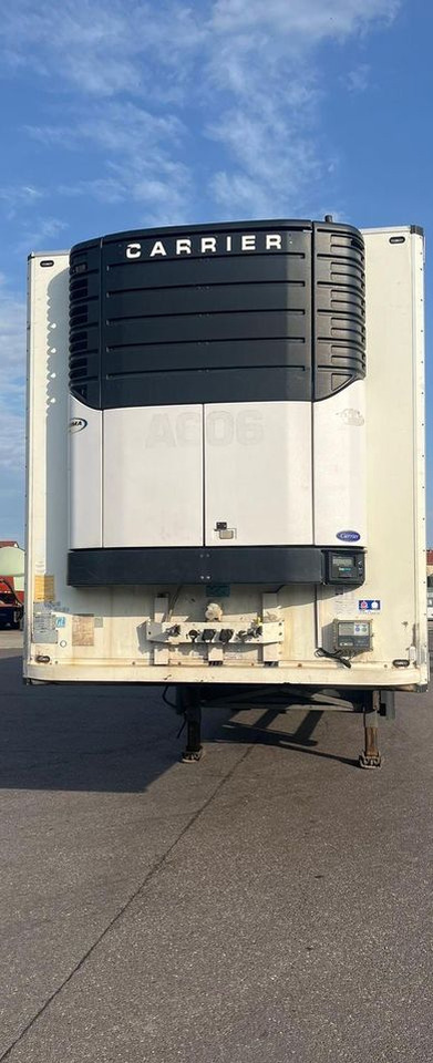 Schmitz Cargobull CARRIER MAXIMA 1300 / WINDA / DOPPEL STOCK / ŚCIANA GRODZIOWA / BELKI / PODNOSZONA OŚ / z Niemiec / TOP STAN 2011/ CARRIER CHŁODNIA CHLODNIA LODÓWKA PODWÓJNY ZAŁADUNEK PIĘTROWA - Poluprikolica hladnjače: slika 4 Schmitz Cargobull CARRIER MAXIMA 1300 / WINDA / DOPPEL STOCK / ŚCIANA GRODZIOWA / BELKI / PODNOSZONA OŚ / z Niemiec / TOP STAN 2011/ CARRIER CHŁODNIA CHLODNIA LODÓWKA PODWÓJNY ZAŁADUNEK PIĘTROWA - Poluprikolica hladnjače: slika 4