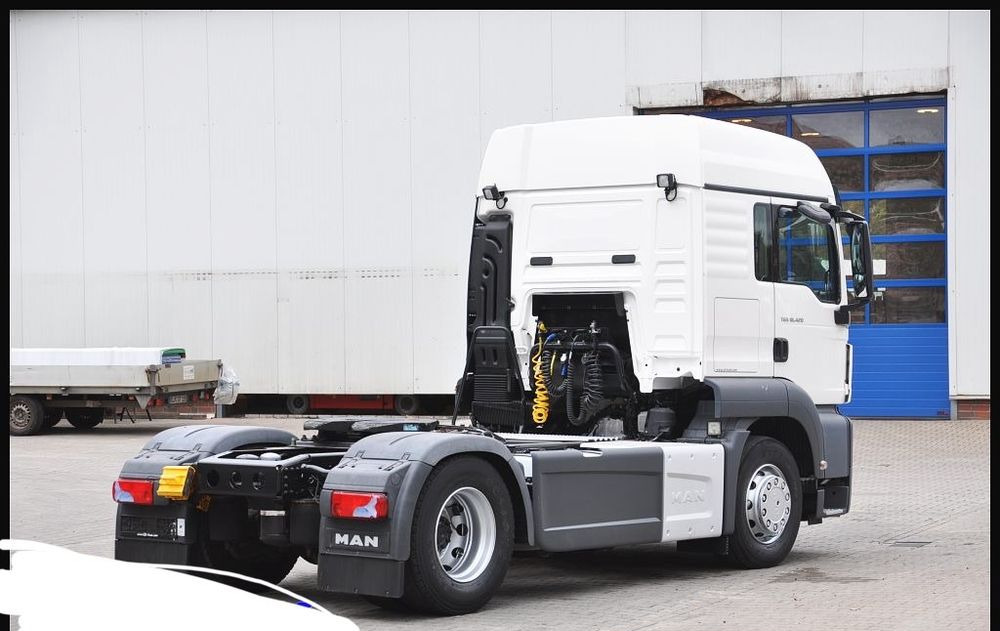 MAN TGS 18.420 2019 NAUKA JAZDY POLIFT ELKA AUTOMAT 4x2 STANDARD 315/70r22.5 SUPER STAN TGX 470 460 420 430 500 510 400 360 410 - Tegljač: slika 2 MAN TGS 18.420 2019 NAUKA JAZDY POLIFT ELKA AUTOMAT 4x2 STANDARD 315/70r22.5 SUPER STAN TGX 470 460 420 430 500 510 400 360 410 - Tegljač: slika 2