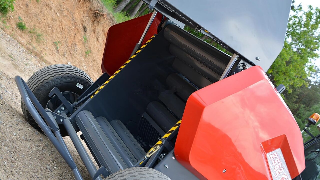 Metal-Fach Z562 - Balirka za okrugle bale: slika 2 Metal-Fach Z562 - Balirka za okrugle bale: slika 2