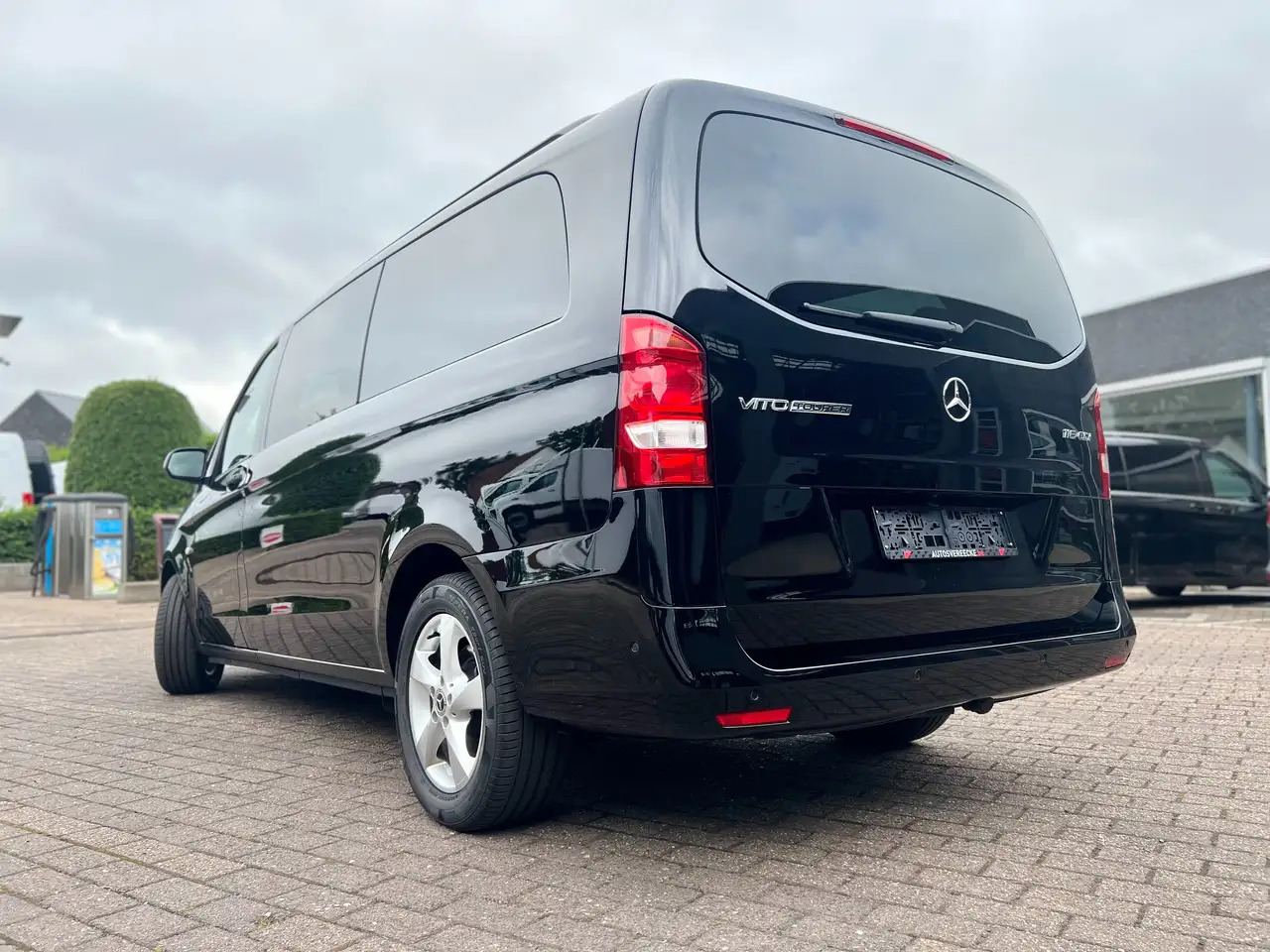Mercedes-Benz Vito 116 A2/L2 (38.500€ex)EDITION TOURER PRO,9G-TRON - Putnički kombi: slika 5 Mercedes-Benz Vito 116 A2/L2 (38.500€ex)EDITION TOURER PRO,9G-TRON - Putnički kombi: slika 5