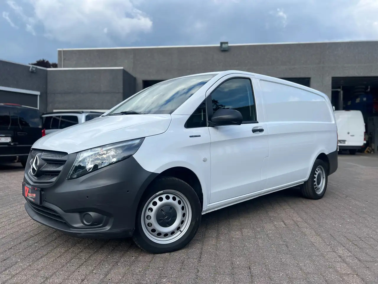 Mercedes-Benz Vito eVito 41kWh A2 (13.000€ex) PTS | Carplay | Came - Furgon: slika 2 Mercedes-Benz Vito eVito 41kWh A2 (13.000€ex) PTS | Carplay | Came - Furgon: slika 2