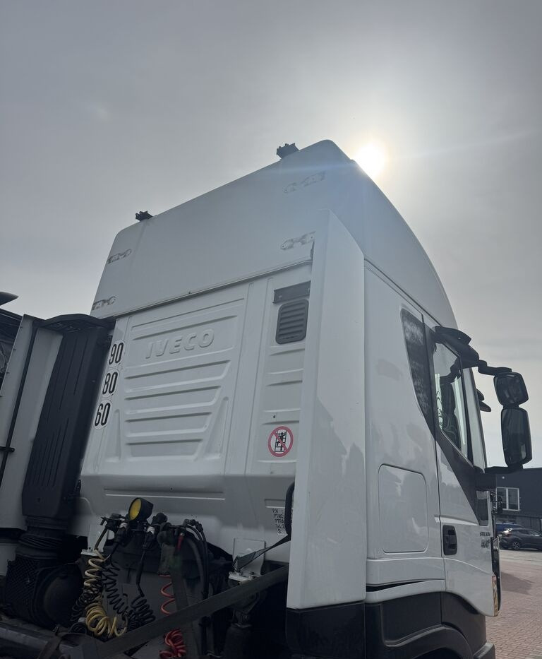 IVECO STRALIS HI-WAY E6 truck - Kabina za Kamion: slika 5 IVECO STRALIS HI-WAY E6 truck - Kabina za Kamion: slika 5