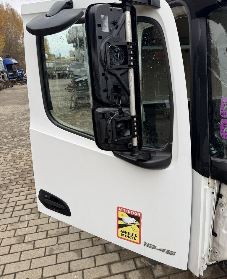 Mercedes-Benz ACTROS MP 4 PRAWE truck - Vrata i delovi za Kamion: slika 1 Mercedes-Benz ACTROS MP 4 PRAWE truck - Vrata i delovi za Kamion: slika 1