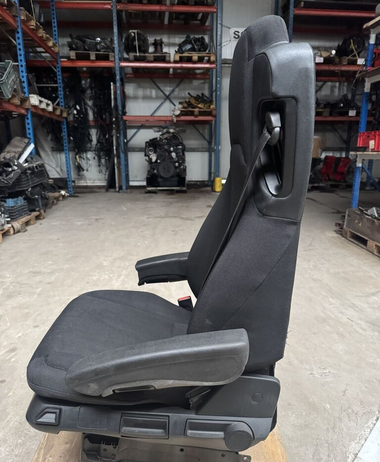 Mercedes-Benz Actros MP 4 Antos Arocs truck - Sedište za Kamion: slika 3 Mercedes-Benz Actros MP 4 Antos Arocs truck - Sedište za Kamion: slika 3