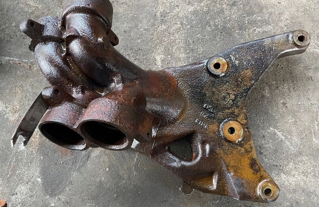 Scania R 730 V8 1906965 Scania R 730 V8 1906965 truck - Izduvna grana za Kamion: slika 4 Scania R 730 V8 1906965 Scania R 730 V8 1906965 truck - Izduvna grana za Kamion: slika 4