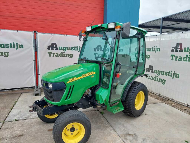John Deere 2320 - Mali traktor: slika 1 John Deere 2320 - Mali traktor: slika 1