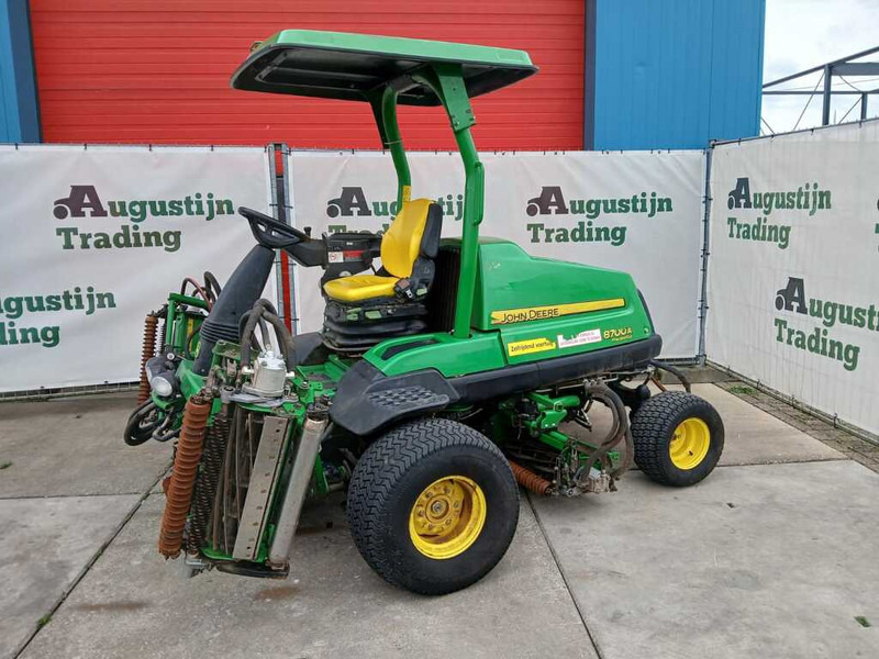John Deere 8700 A - Baštenska kosačica: slika 5 John Deere 8700 A - Baštenska kosačica: slika 5