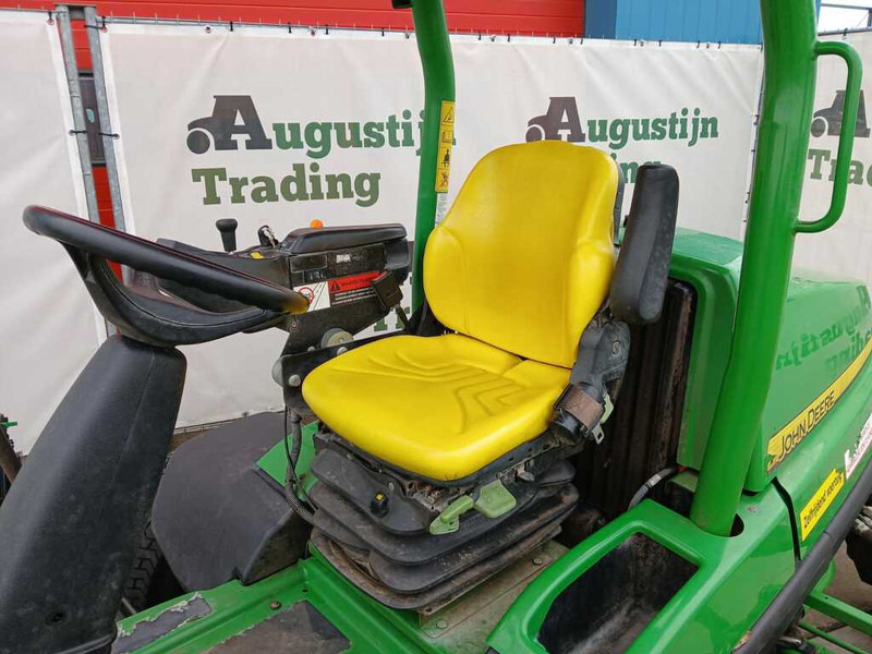 John Deere 8700 A - Baštenska kosačica: slika 3 John Deere 8700 A - Baštenska kosačica: slika 3
