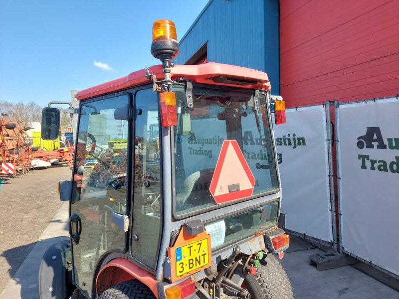 Kubota B2530 - Mali traktor: slika 2 Kubota B2530 - Mali traktor: slika 2