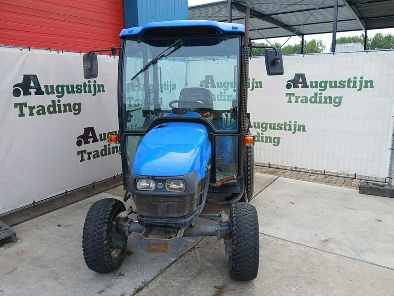 New Holland TC 27 - Traktor: slika 2 New Holland TC 27 - Traktor: slika 2