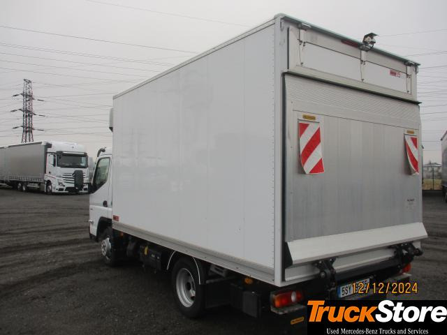 FUSO Canter 3C15 - Kamion sa zatvorenim sandukom: slika 2 FUSO Canter 3C15 - Kamion sa zatvorenim sandukom: slika 2