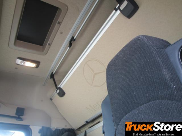 Mercedes-Benz Actros 1845 LS nRL - Tegljač: slika 2 Mercedes-Benz Actros 1845 LS nRL - Tegljač: slika 2