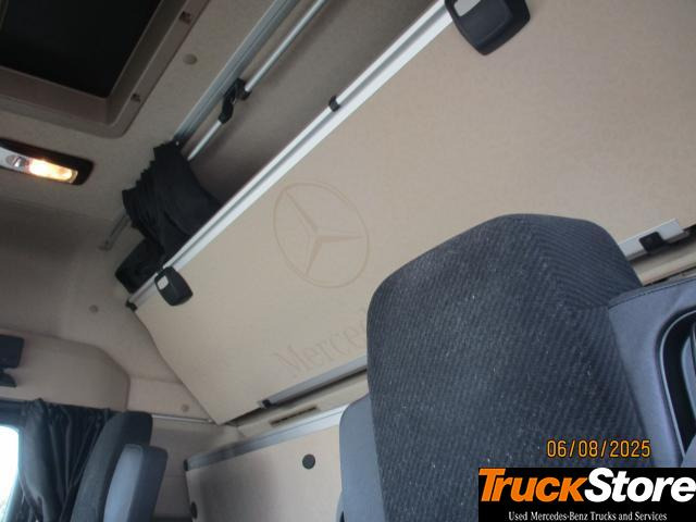 Mercedes-Benz Actros 1848 LS - Tegljač: slika 2 Mercedes-Benz Actros 1848 LS - Tegljač: slika 2