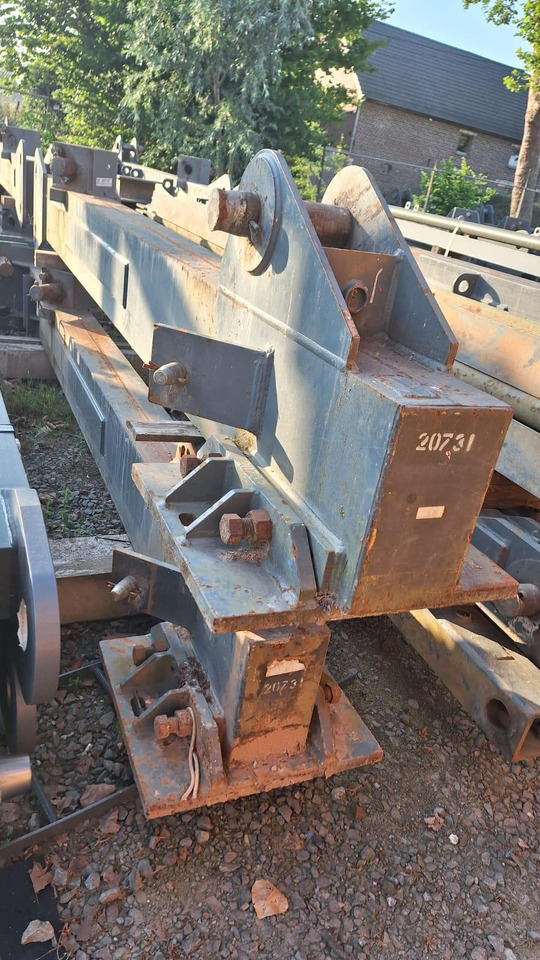 LIEBHERR Unterwagen 256HC - Kran: slika 2 LIEBHERR Unterwagen 256HC - Kran: slika 2