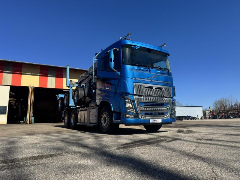 Volvo FH16 - Kamion, Kamion sa dizalicom: slika 1 Volvo FH16 - Kamion, Kamion sa dizalicom: slika 1