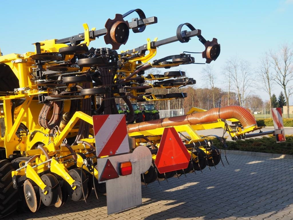 Kombinovana mašina za setvu Bednar OMEGA OO 4000L: slika 10