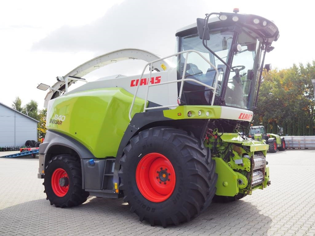 Claas Jaguar 840 4x4 - Kombajn za stočnu hranu: slika 4 Claas Jaguar 840 4x4 - Kombajn za stočnu hranu: slika 4