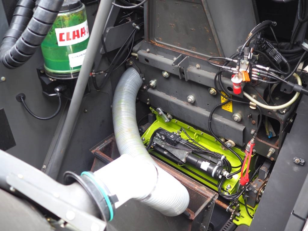 Kombajn za stočnu hranu Claas Jaguar 850 4x4 + Orbis 600 SD: slika 12 Kombajn za stočnu hranu Claas Jaguar 850 4x4 + Orbis 600 SD: slika 12