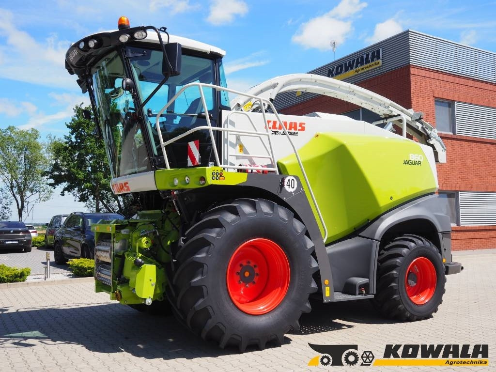 Claas Jaguar 860 4WD - Kombajn za stočnu hranu: slika 1 Claas Jaguar 860 4WD - Kombajn za stočnu hranu: slika 1