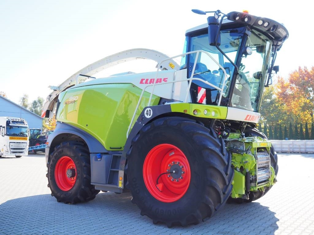 Claas Jaguar 950 4x4 - Kombajn za stočnu hranu: slika 4 Claas Jaguar 950 4x4 - Kombajn za stočnu hranu: slika 4