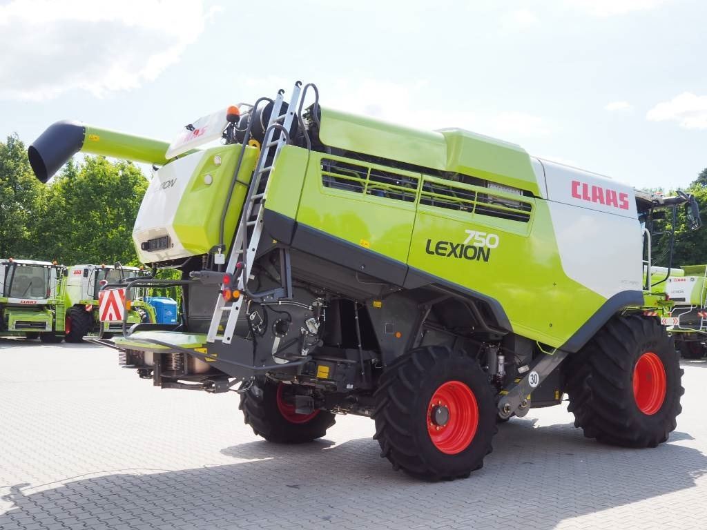 Claas Lexion 750 GPS + V930 - Kombinovani kombajn: slika 3 Claas Lexion 750 GPS + V930 - Kombinovani kombajn: slika 3