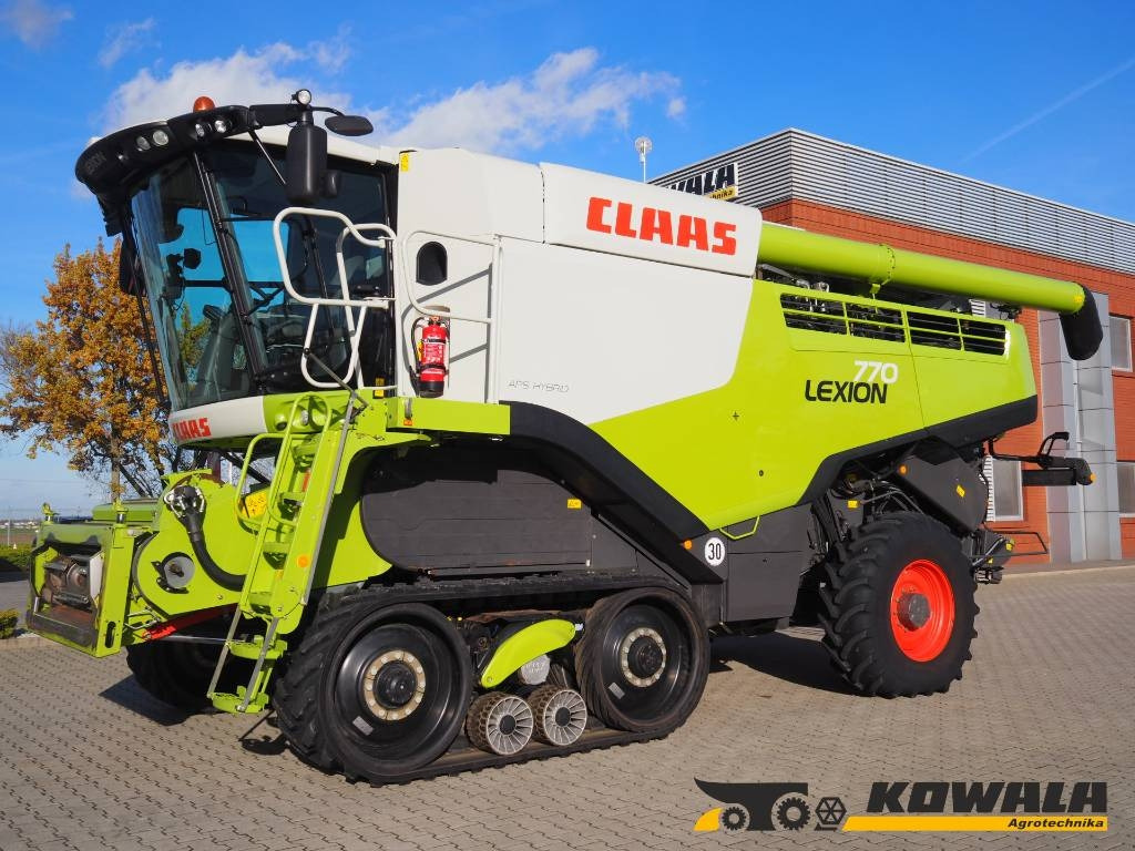 Claas Lexion 770TT 4x4 + V1200 - Kombinovani kombajn: slika 1 Claas Lexion 770TT 4x4 + V1200 - Kombinovani kombajn: slika 1
