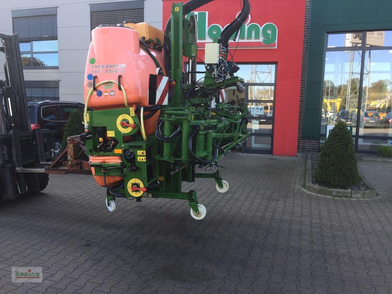 Amazone UF 1501 - Prskalica montirana na traktor: slika 2 Amazone UF 1501 - Prskalica montirana na traktor: slika 2