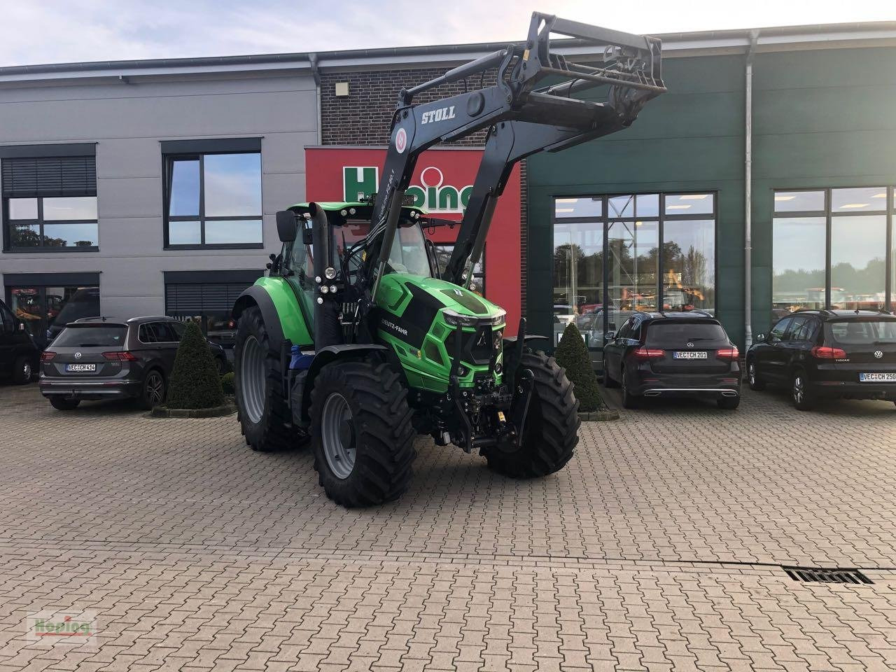 Deutz-Fahr 6215 Agrotron TTV - Traktor: slika 1 Deutz-Fahr 6215 Agrotron TTV - Traktor: slika 1