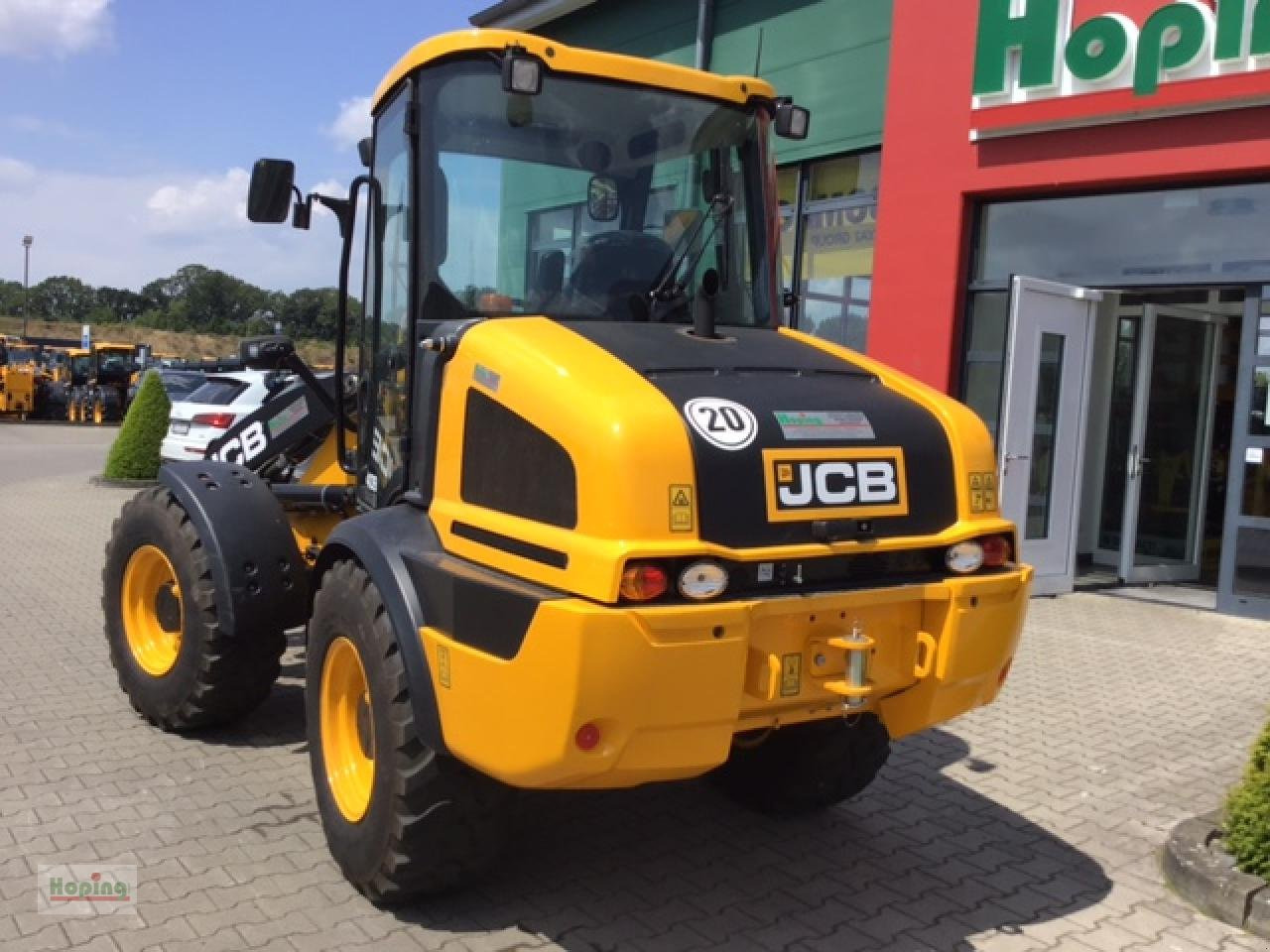 Utovarivač točkaš JCB 409: slika 8