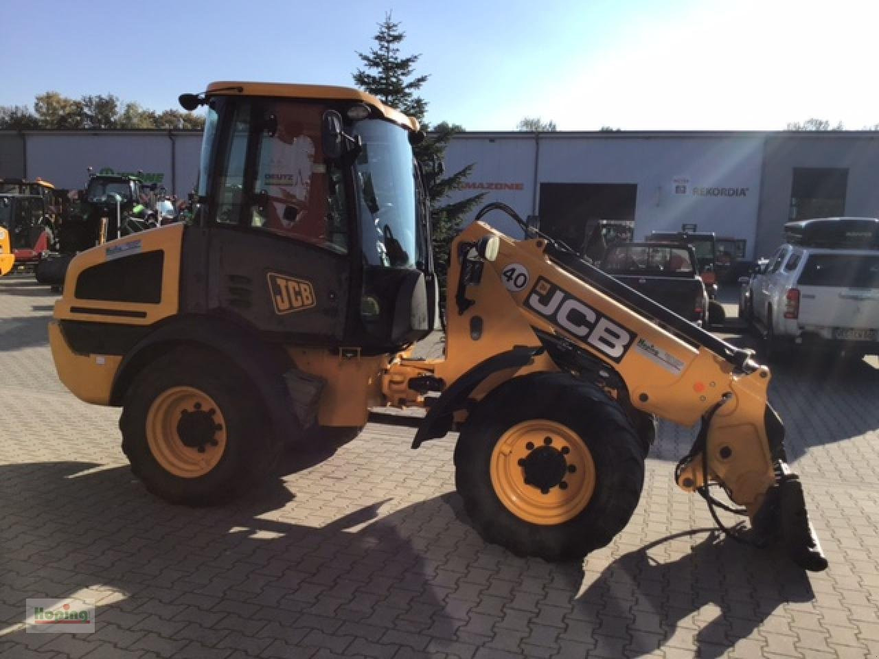 JCB TM220 - Utovarivač točkaš: slika 4 JCB TM220 - Utovarivač točkaš: slika 4