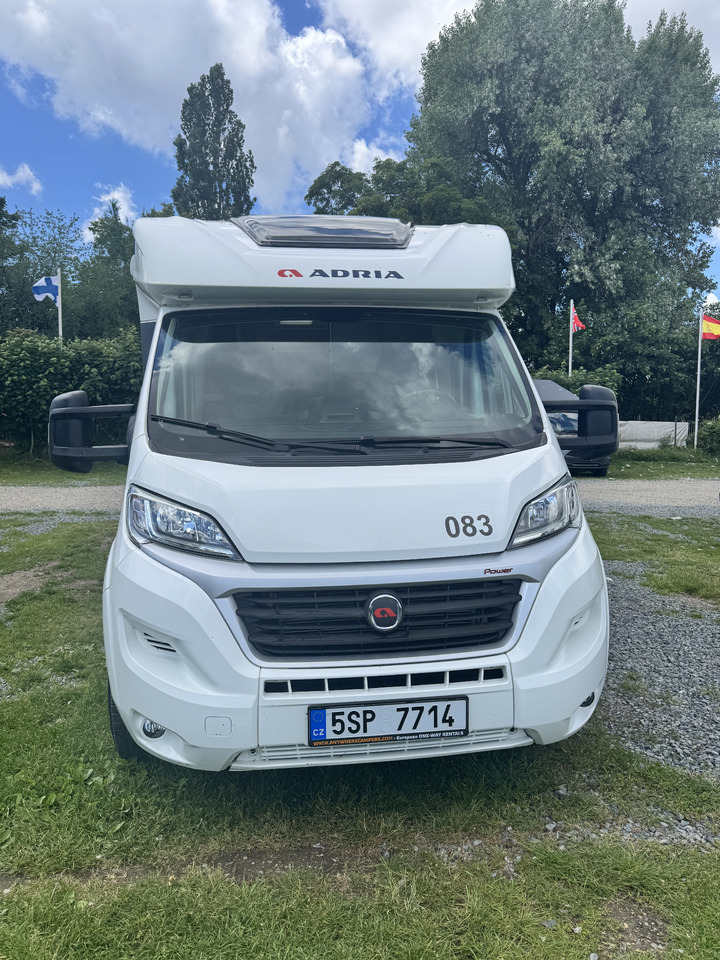 ADRIA Matrix 670 SL - Poluintegrisani kamper: slika 3 ADRIA Matrix 670 SL - Poluintegrisani kamper: slika 3