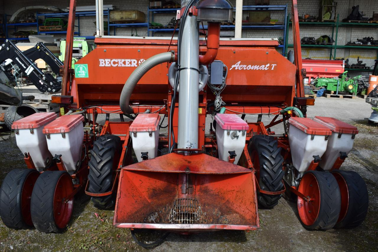 Becker AEROMAT T6Z - Mašina za preciznu setvu: slika 3 Becker AEROMAT T6Z - Mašina za preciznu setvu: slika 3