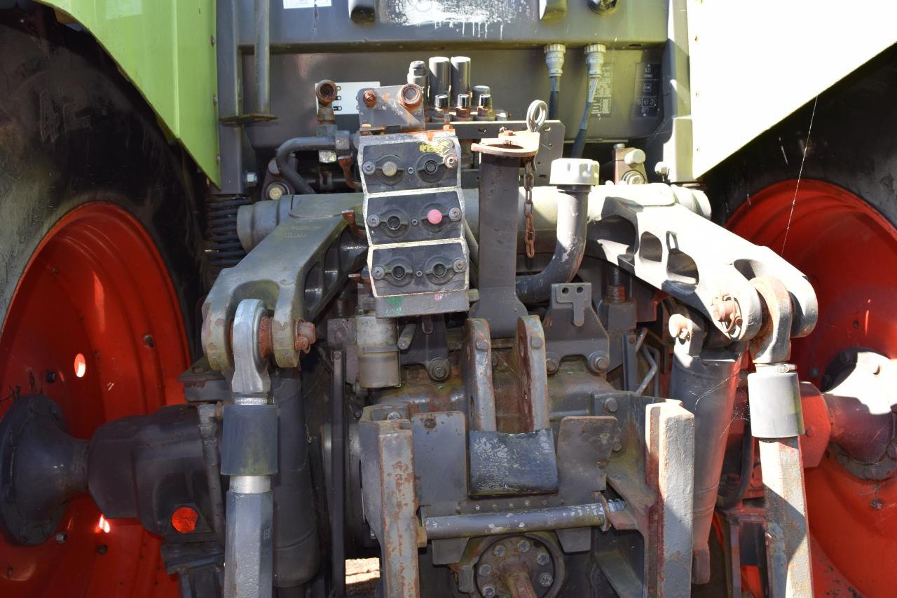 CLAAS Ares 826 RZ - Traktor: slika 5 CLAAS Ares 826 RZ - Traktor: slika 5