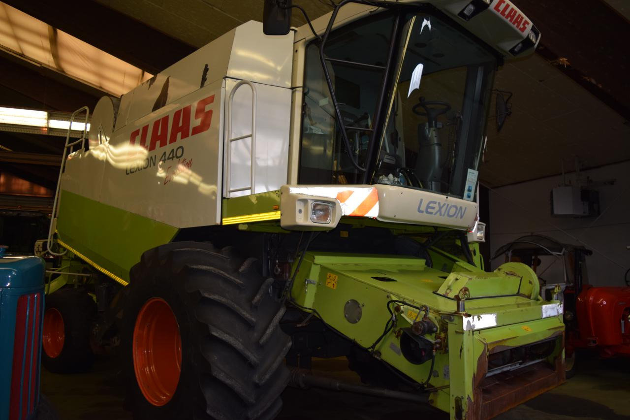 CLAAS Lexion 440 Evolution - Kombinovani kombajn: slika 1 CLAAS Lexion 440 Evolution - Kombinovani kombajn: slika 1