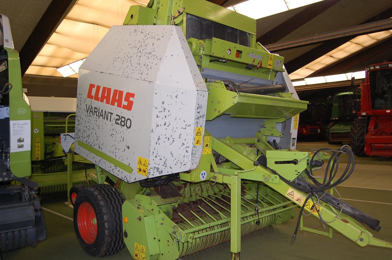 CLAAS Variant 280 - Balirka za okrugle bale: slika 2 CLAAS Variant 280 - Balirka za okrugle bale: slika 2