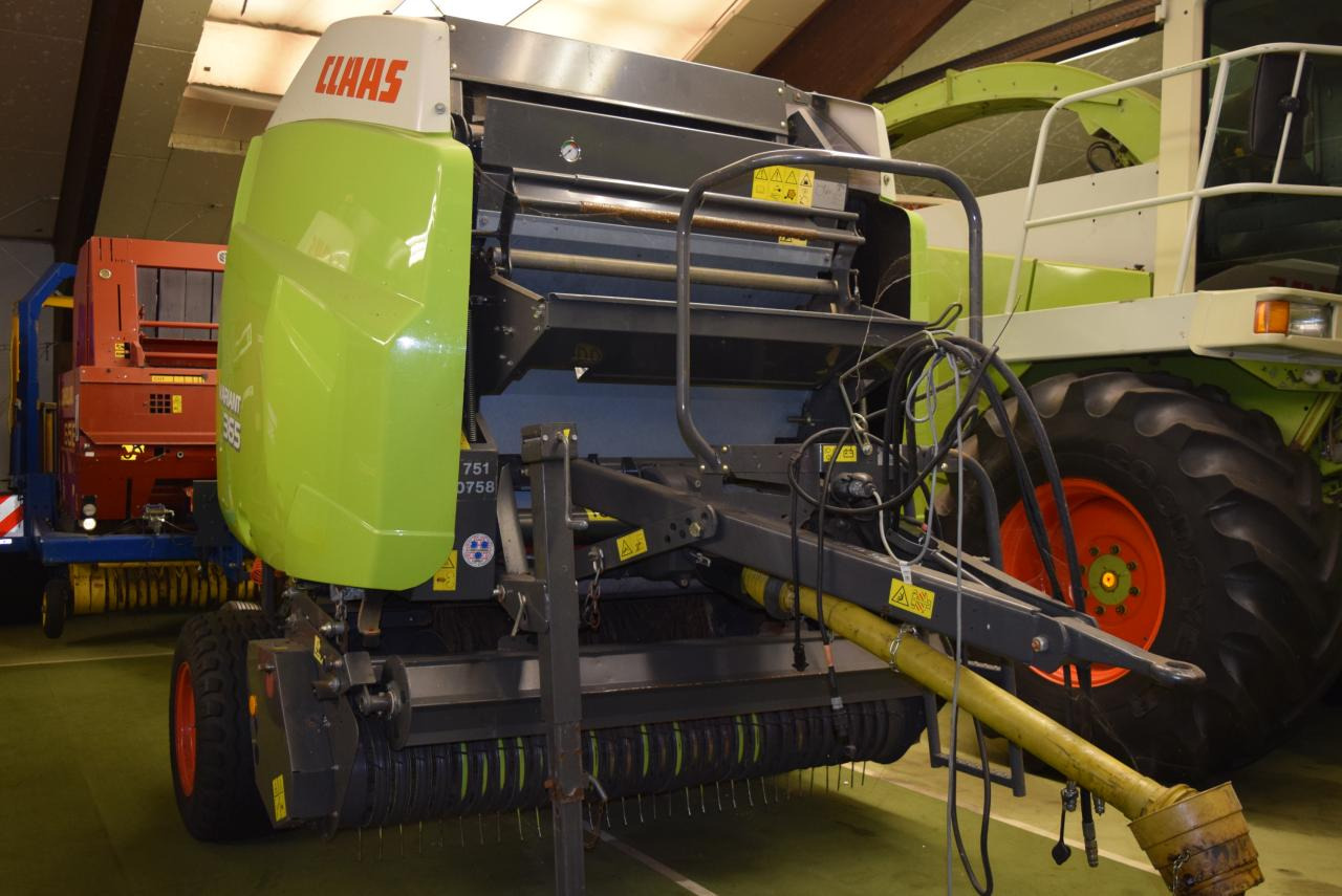 CLAAS Variant 365 RotoCut - Balirka za okrugle bale: slika 2 CLAAS Variant 365 RotoCut - Balirka za okrugle bale: slika 2