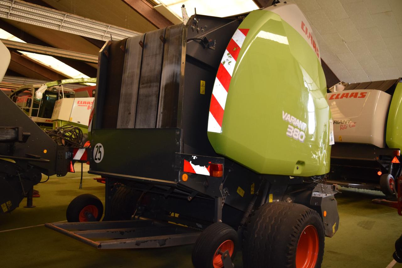CLAAS Variant 380 RC - Balirka za okrugle bale: slika 5 CLAAS Variant 380 RC - Balirka za okrugle bale: slika 5