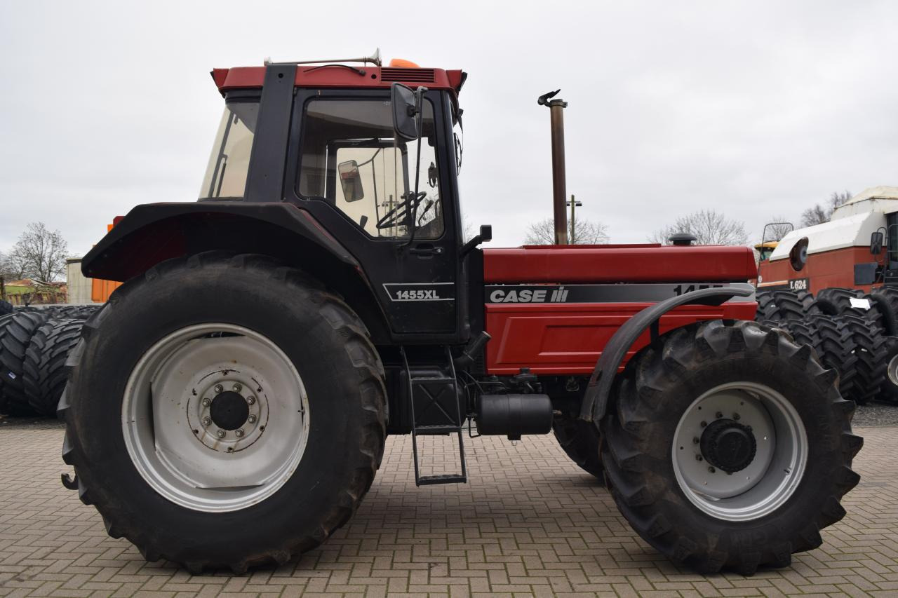 Case-IH 1455 XL A - Traktor: slika 1 Case-IH 1455 XL A - Traktor: slika 1