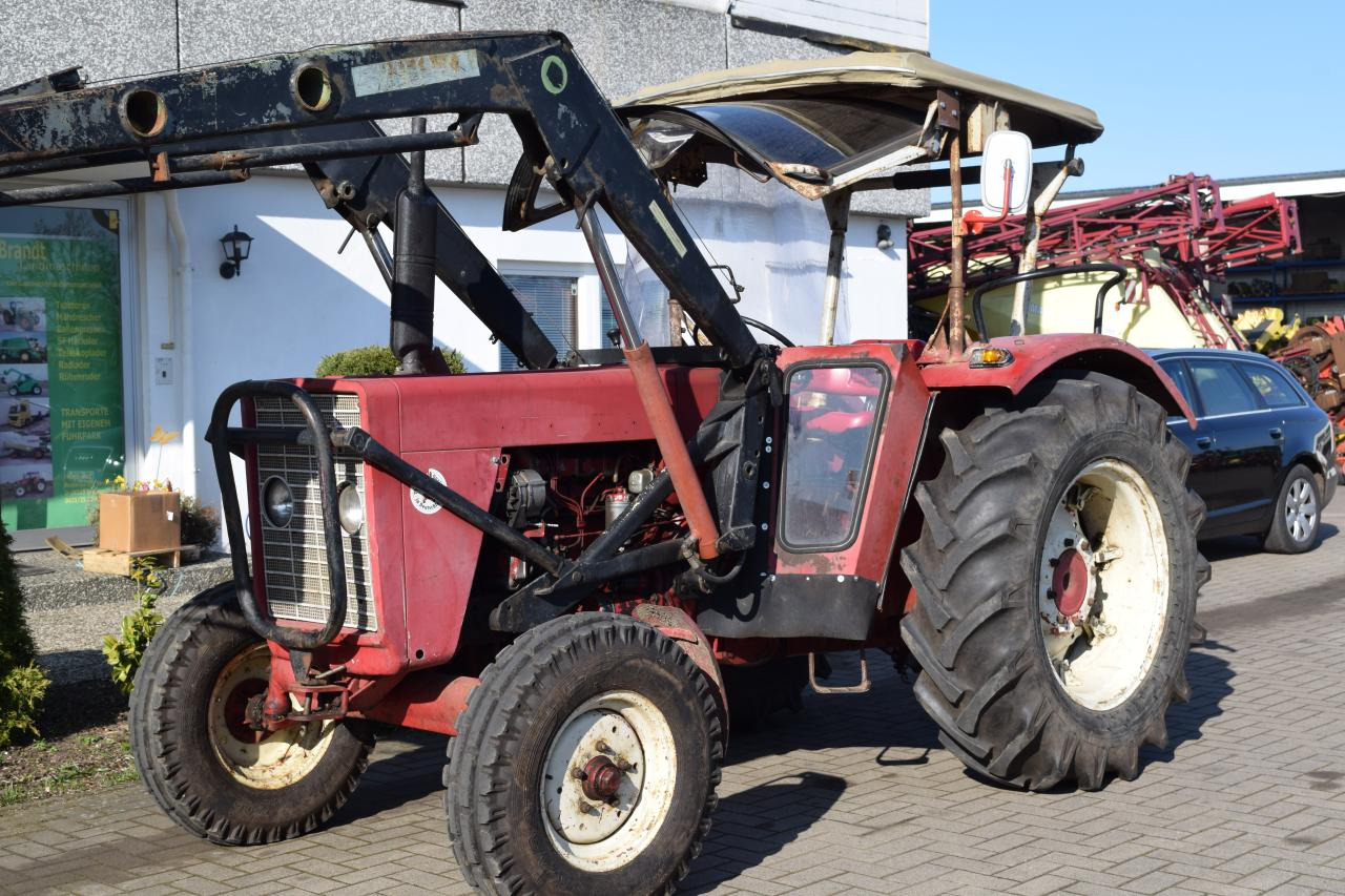 Case-IH 624 - Traktor: slika 4 Case-IH 624 - Traktor: slika 4