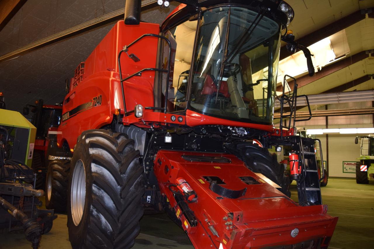 Case-IH 7240 Axial Flow - Kombinovani kombajn: slika 3 Case-IH 7240 Axial Flow - Kombinovani kombajn: slika 3