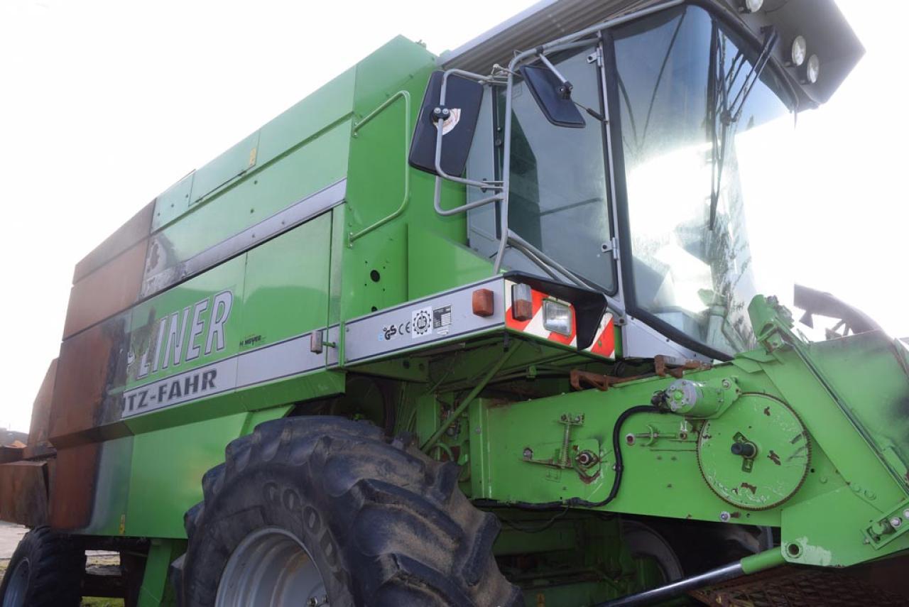 Deutz-Fahr 4075 - Brandschaden - Kombinovani kombajn: slika 1 Deutz-Fahr 4075 - Brandschaden - Kombinovani kombajn: slika 1