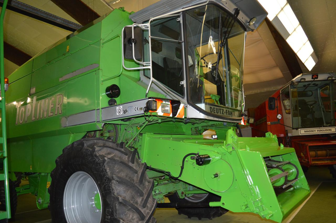 Deutz-Fahr 4075 HTS TopL. - Kombinovani kombajn: slika 2 Deutz-Fahr 4075 HTS TopL. - Kombinovani kombajn: slika 2