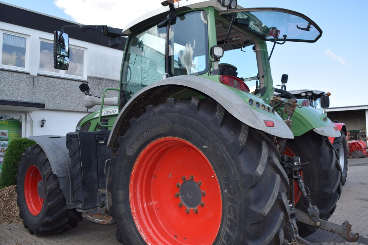 Fendt 724 Vario TMS SCR ProfiPlus - Traktor: slika 4 Fendt 724 Vario TMS SCR ProfiPlus - Traktor: slika 4