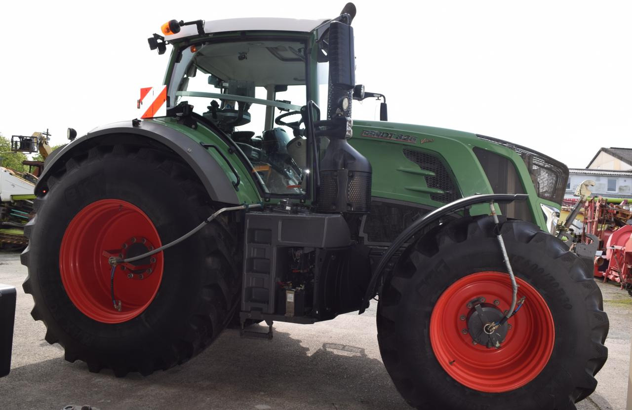 Fendt 826 Vario ProfiPlus, - Traktor: slika 2 Fendt 826 Vario ProfiPlus, - Traktor: slika 2