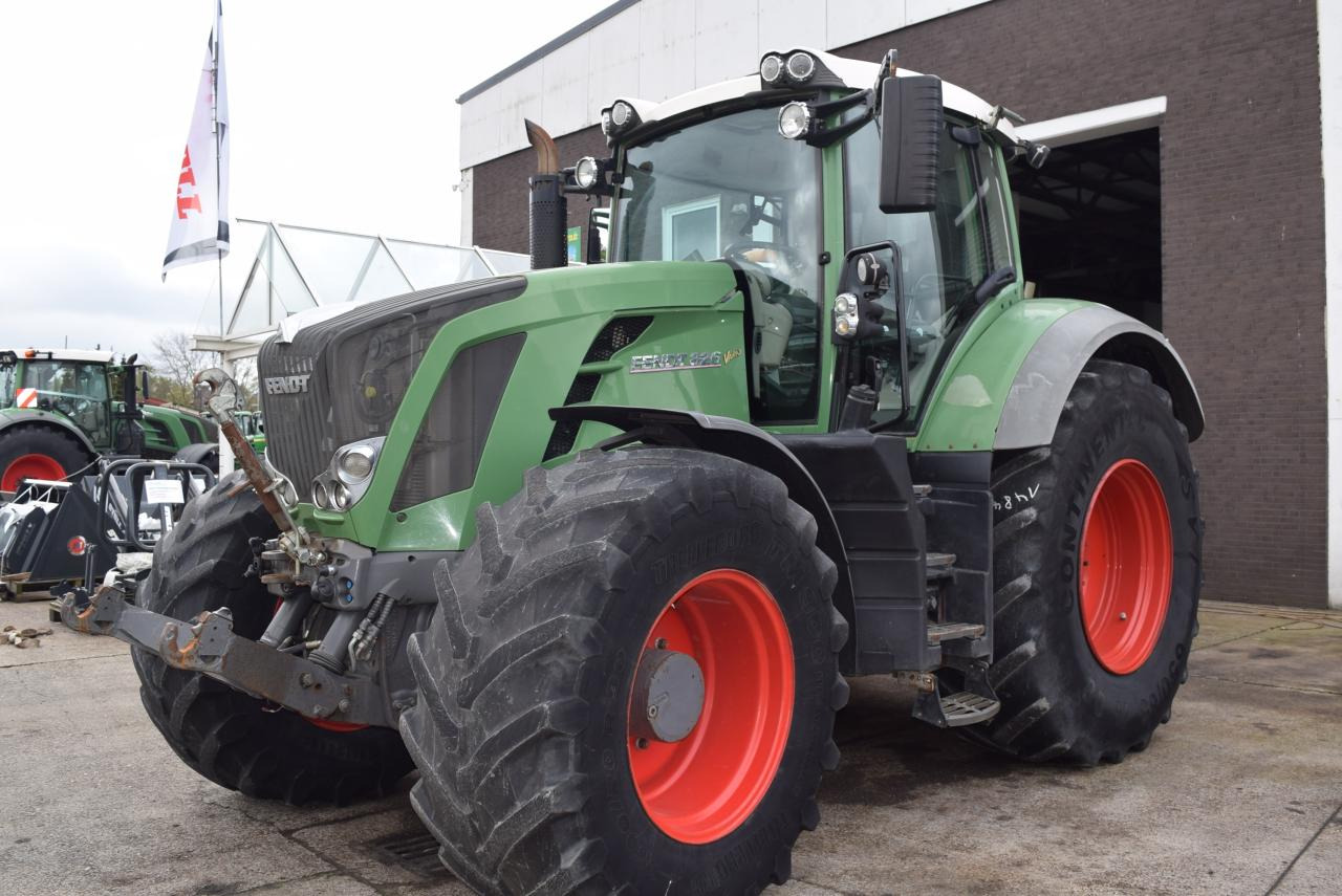 Fendt 826 Vario SCR ProfiPlus - Traktor: slika 2 Fendt 826 Vario SCR ProfiPlus - Traktor: slika 2