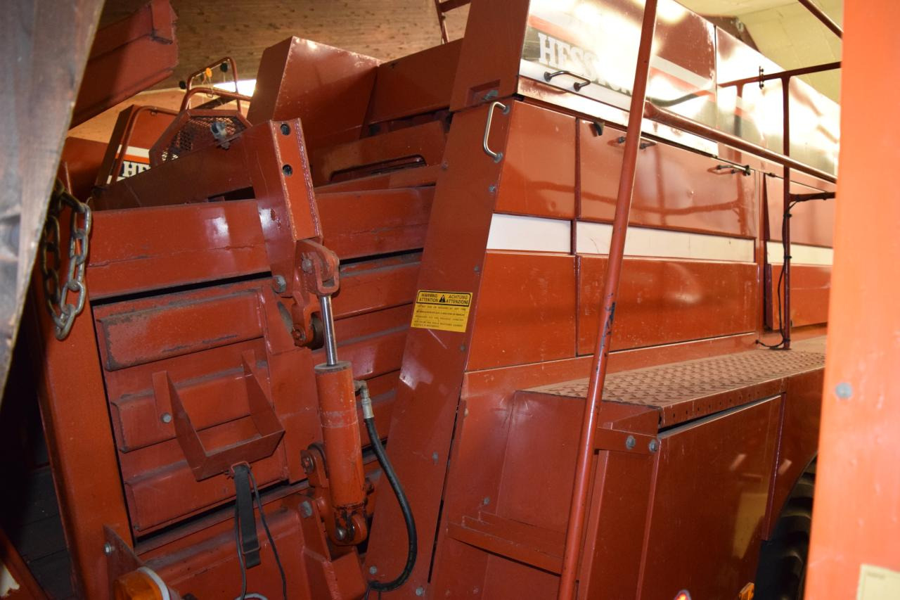 Fiat Hesston 4700 - Balirka za kockaste bale: slika 3 Fiat Hesston 4700 - Balirka za kockaste bale: slika 3