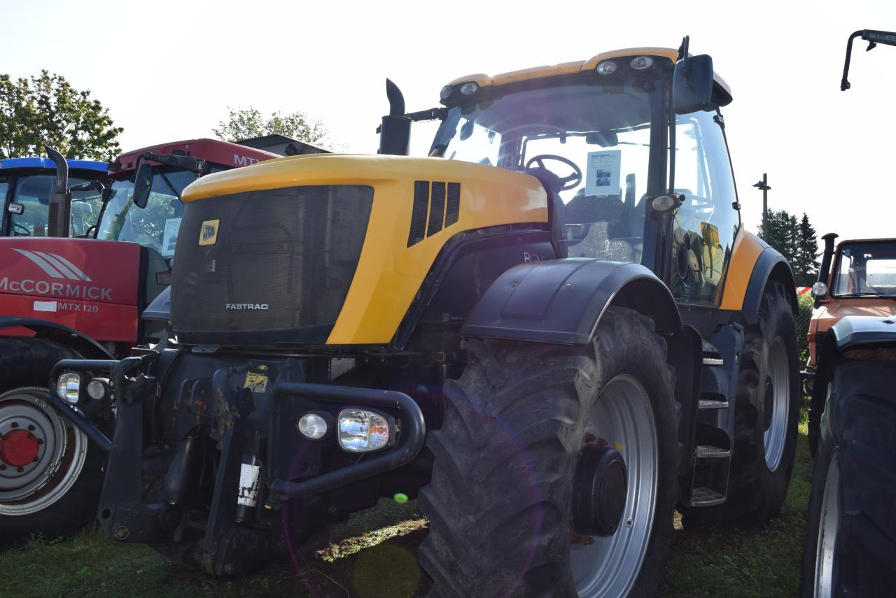 JCB Fastrac 8250 - Traktor: slika 2 JCB Fastrac 8250 - Traktor: slika 2