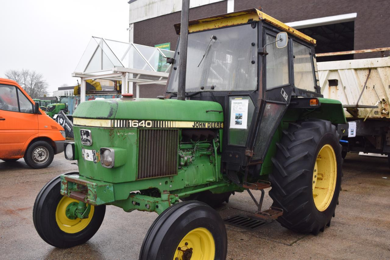 John Deere 1640 - Traktor: slika 1 John Deere 1640 - Traktor: slika 1
